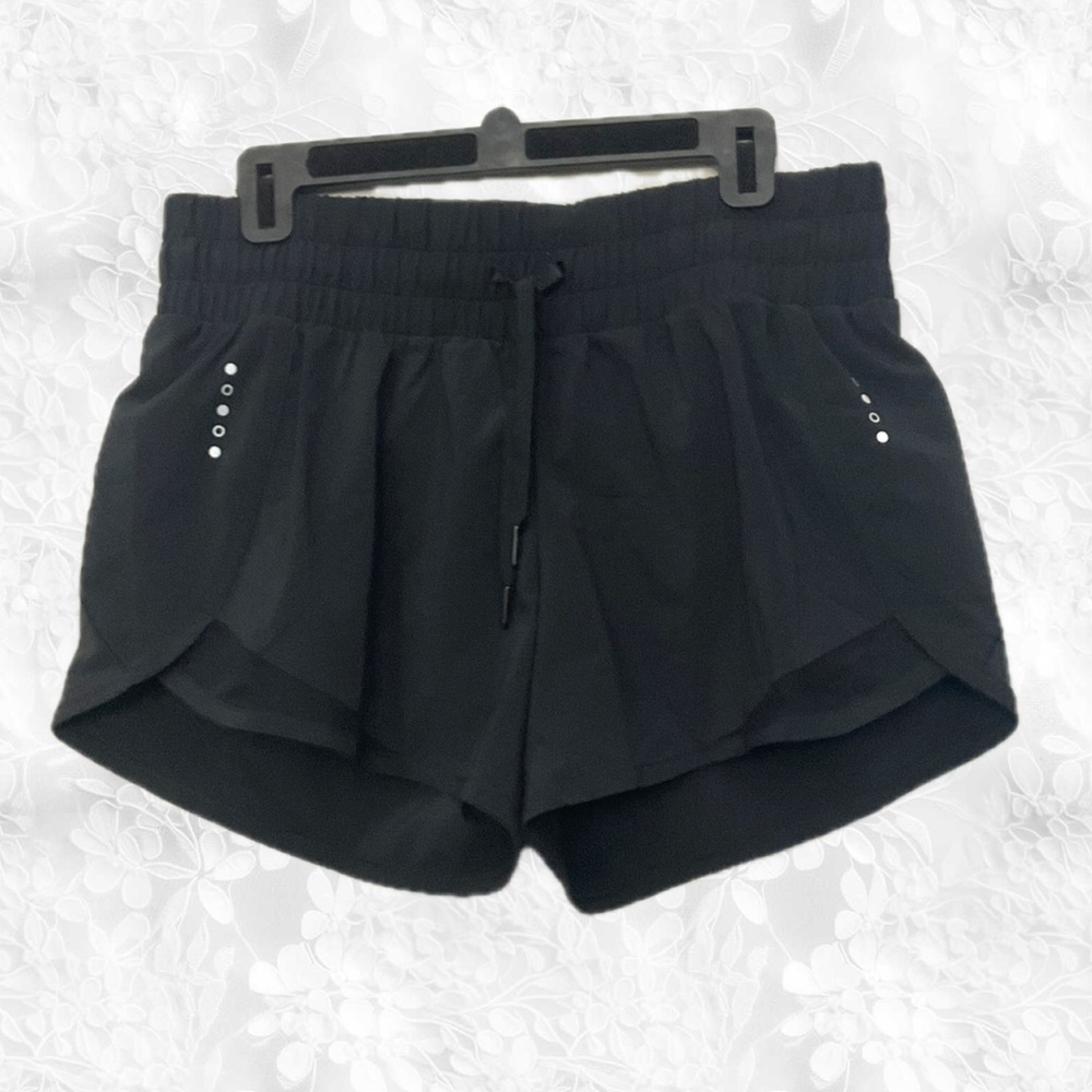 Women's Athletic Running Shorts NWT 16.5" waist 3.5" inseam